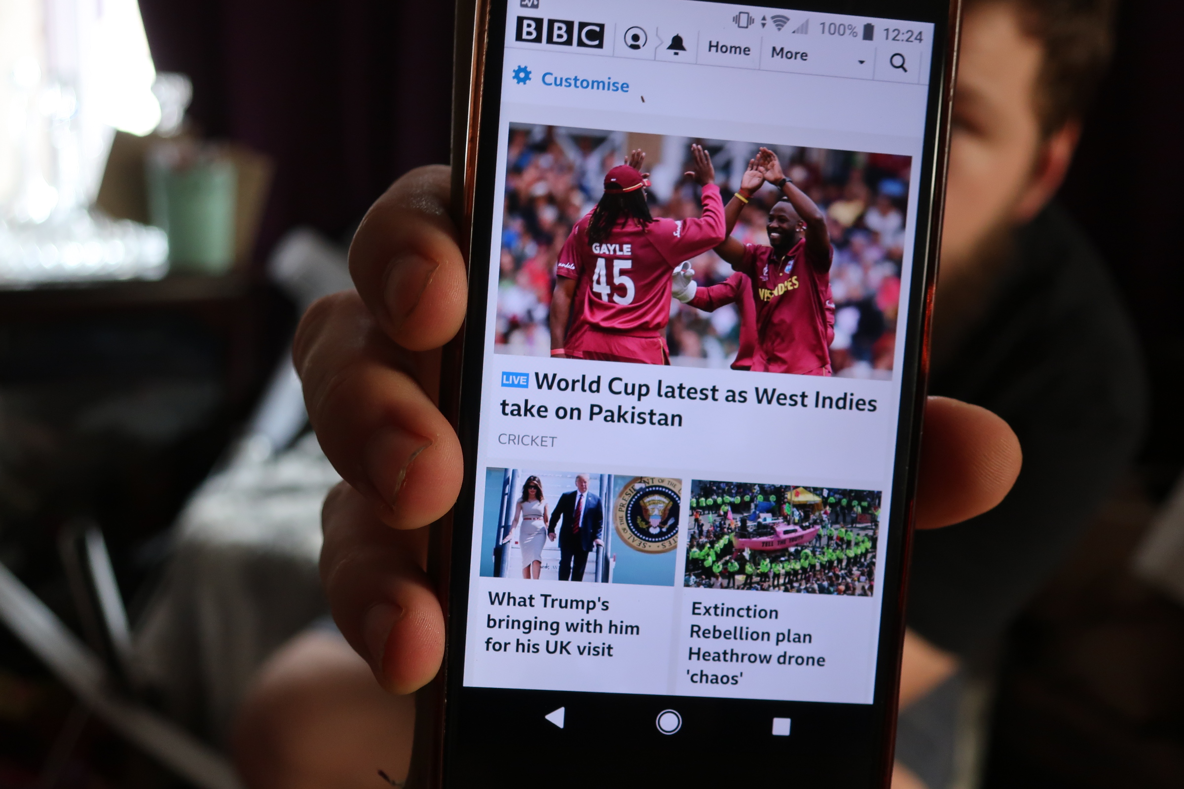 Observing real news behaviours - Revealing Reality : Revealing Reality